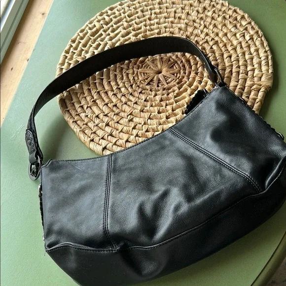 AK Anne Klein Black Leather Shoulder Bag – Preloved - Picture 6 of 9